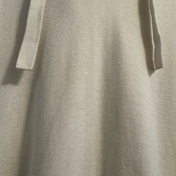 Crush Pull Over Hoodie Sweatshirt in Cream - Women’s Cotton Silk Cashmere Blend - Picture 3 of 9